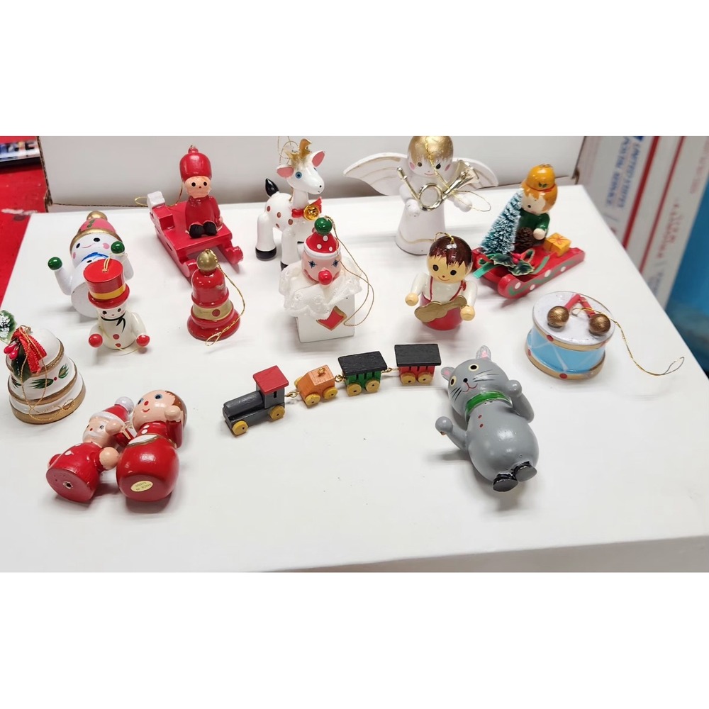 Vintage Wooden Christmas Ornaments 15 Pc Lot Hand Painted 1-3 inches, READ DESC